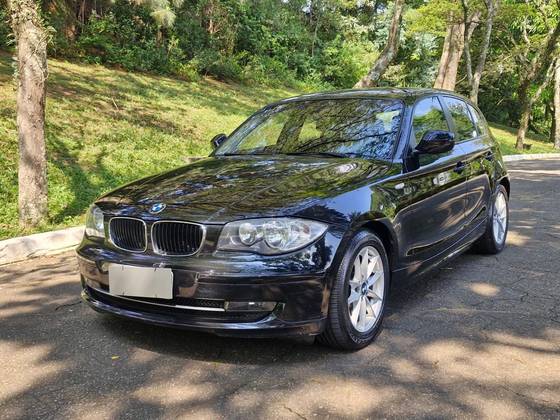 BMW 118i 1.8 UE71 16V GASOLINA 4P AUTOMÁTICO BMW 118i 1.8 UE71 16V GASOLINA 4P AUTOMÁTICO